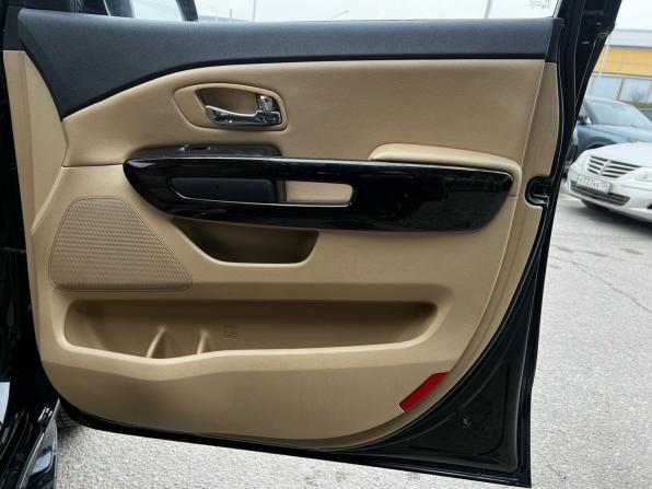Kia Carnival III с пробегом 2018 года, цена 2 329 500 рублей, 151161 км, минивэн, Автокод Объявления