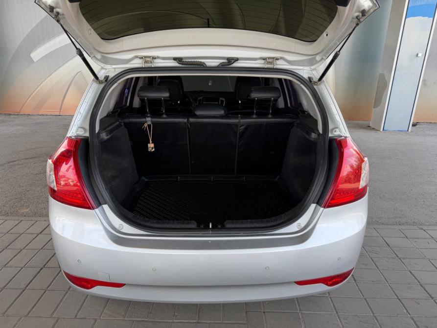Kia Ceed I Рестайлинг Волгоград  - изображение 22