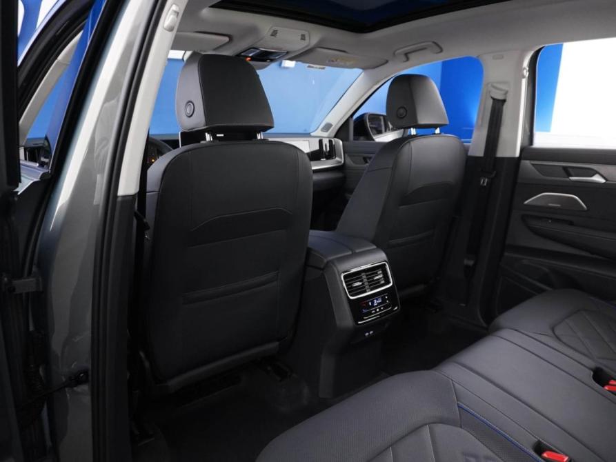 Volkswagen Tavendor I Рестайлинг Москва  - изображение 11
