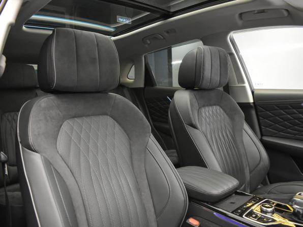Hongqi HS5 I с пробегом 2023 года, цена 2 625 000 рублей, 42712 км, внедорожник, Автокод Объявления