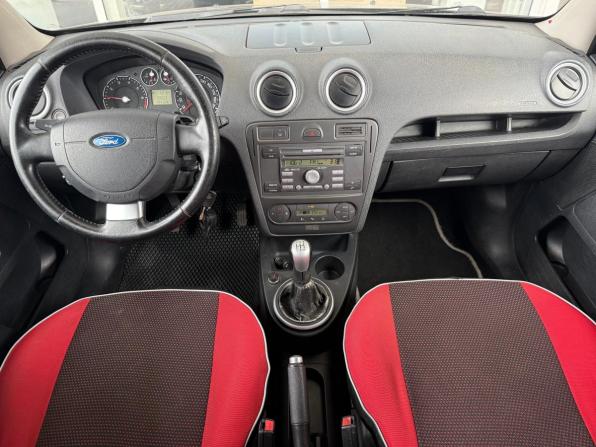 Ford Fusion I Рестайлинг с пробегом 2006 года, цена 499 000 рублей, 194000 км, хэтчбек, Автокод Объявления