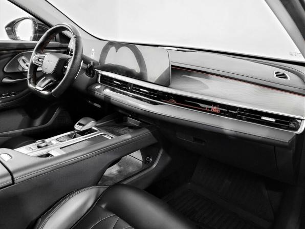Chery Arrizo 8 с пробегом 2023 года, цена 2 055 000 рублей, 48999 км, седан, Автокод Объявления