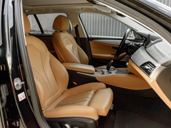 BMW 5 серии VII (G30/G31/G38) с пробегом 2018 года, цена 2 700 000 рублей, 200092 км, универсал, Автокод Объявления