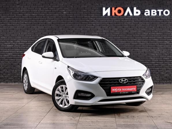 Hyundai Solaris II с пробегом 2018 года, цена 1 530 000 рублей, 40242 км, седан, Автокод Объявления