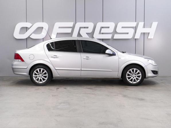 Opel Astra H Рестайлинг с пробегом 2010 года, цена 549 000 рублей, 278902 км, седан, Автокод Объявления