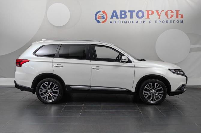 Mitsubishi Outlander III Рестайлинг 2 с пробегом 2018 года, цена 1 780 000 рублей, 81409 км, внедорожник, Автокод Объявления