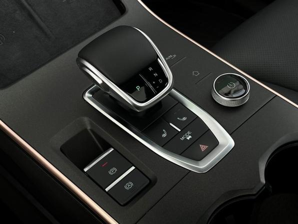 Omoda C5 I с пробегом 2023 года, цена 1 529 300 рублей, 59986 км, внедорожник, Автокод Объявления