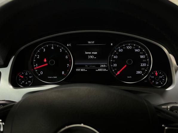 Volkswagen Touareg II с пробегом 2013 года, цена 1 880 000 рублей, 197301 км, внедорожник, Автокод Объявления