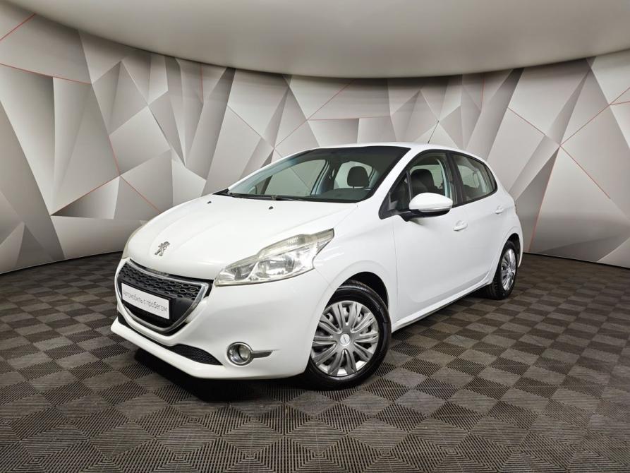 Peugeot 208 I Москва  - изображение 1