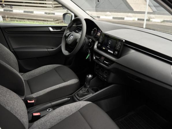 Skoda Rapid II с пробегом 2021 года, цена 1 648 000 рублей, 72795 км, лифтбек, Автокод Объявления