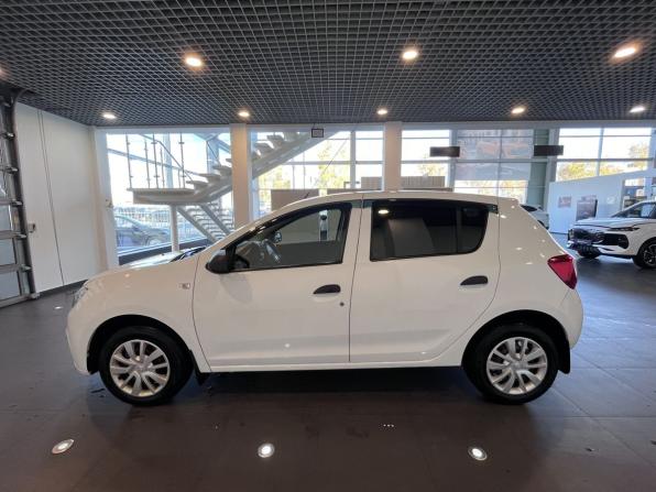 Renault Sandero II Рестайлинг с пробегом 2019 года, цена 1 070 000 рублей, 72095 км, хэтчбек, Автокод Объявления
