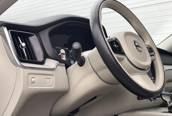 Volvo XC60 II с пробегом 2021 года, цена 5 650 000 рублей, 43453 км, внедорожник, Автокод Объявления