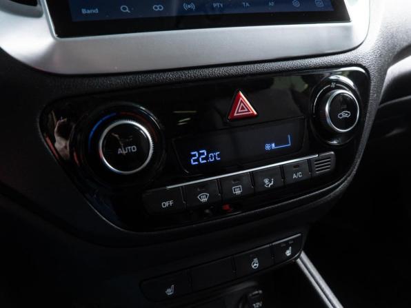 Hyundai Solaris II с пробегом 2018 года, цена 1 173 500 рублей, 128190 км, седан, Автокод Объявления