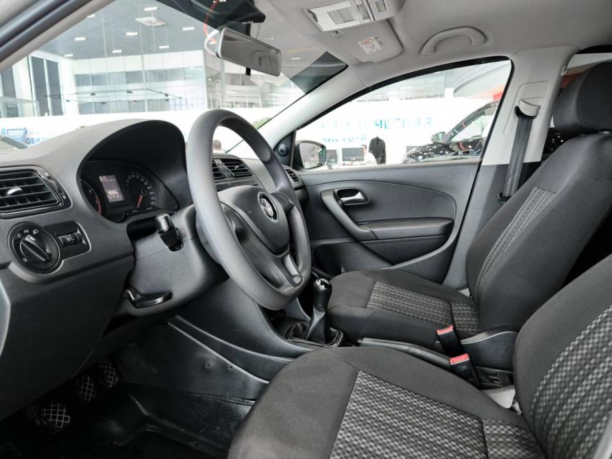 Volkswagen Polo V Рестайлинг Казань  - изображение 20