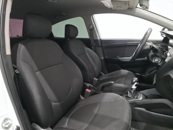 Kia Rio III Рестайлинг с пробегом 2017 года, цена 959 000 рублей, 134626 км, седан, Автокод Объявления