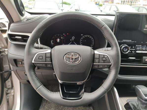 Toyota Highlander IV (XU70) с пробегом 2025 года, цена 5 550 000 рублей, 4290 км, внедорожник, Автокод Объявления