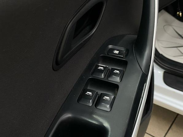 Kia Ceed II с пробегом 2013 года, цена 930 000 рублей, 186049 км, хэтчбек, Автокод Объявления