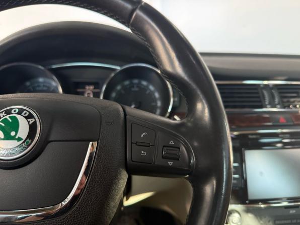 Skoda Superb II с пробегом 2011 года, цена 890 000 рублей, 192577 км, лифтбек, Автокод Объявления