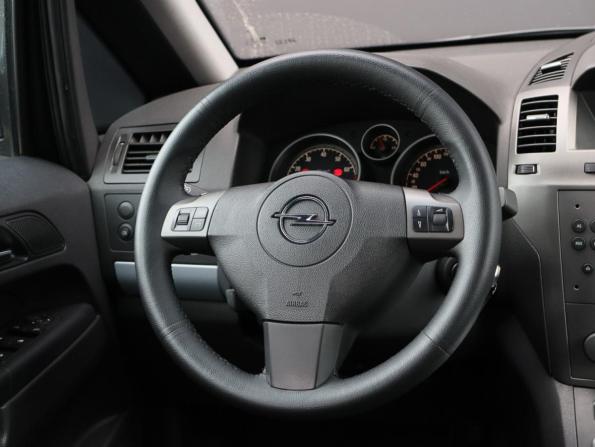 Opel Zafira B с пробегом 2006 года, цена 750 000 рублей, 86806 км, компактвэн, Автокод Объявления