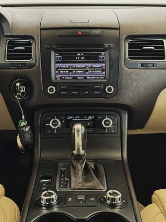 Volkswagen Touareg II с пробегом 2011 года, цена 1 545 000 рублей, 227772 км, внедорожник, Автокод Объявления