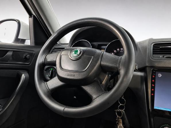 Skoda Yeti I с пробегом 2013 года, цена 1 100 000 рублей, 153700 км, внедорожник, Автокод Объявления