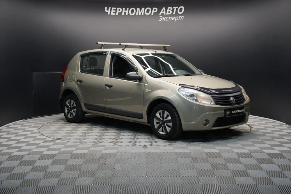 Renault Sandero I Крым  - изображение 7