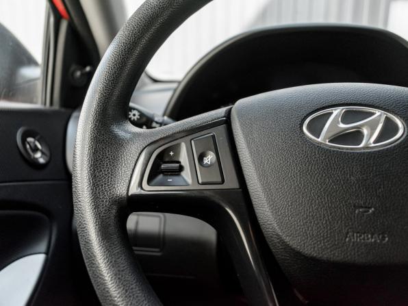Hyundai Solaris I Рестайлинг с пробегом 2016 года, цена 1 210 000 рублей, 82535 км, седан, Автокод Объявления