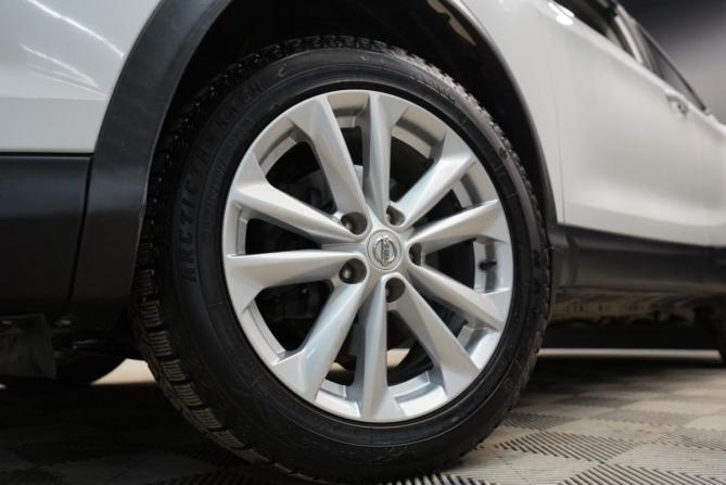 Nissan Qashqai II с пробегом 2017 года, цена 1 730 000 рублей, 80326 км, внедорожник, Автокод Объявления