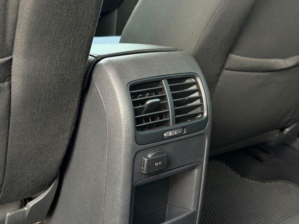 Volkswagen Jetta VI с пробегом 2012 года, цена 1 050 000 рублей, 133211 км, седан, Автокод Объявления