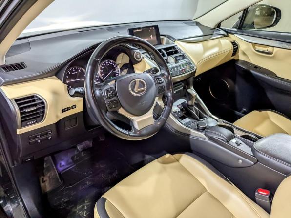 Lexus NX I с пробегом 2016 года, цена 2 580 000 рублей, 140207 км, внедорожник, Автокод Объявления