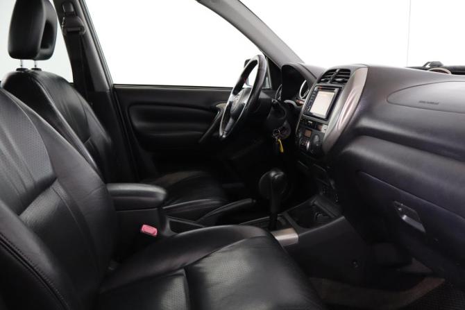 Toyota RAV4 II (XA20) Рестайлинг с пробегом 2003 года, цена 699 000 рублей, 227000 км, внедорожник, Автокод Объявления