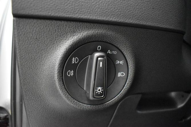 Skoda Karoq I с пробегом 2021 года, цена 2 430 000 рублей, 61220 км, внедорожник, Автокод Объявления