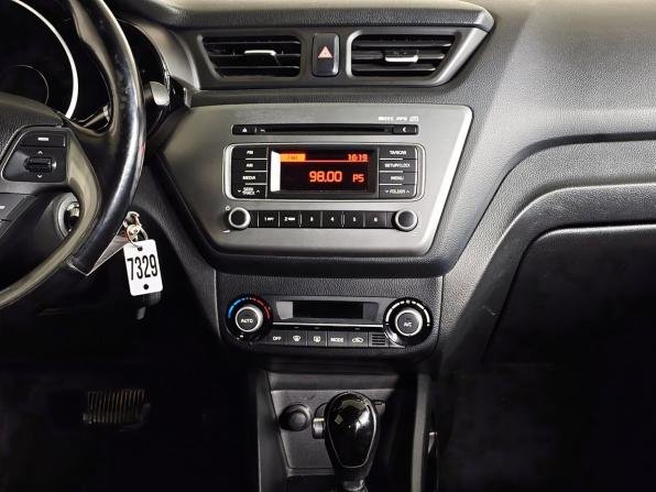 Kia Rio III Рестайлинг с пробегом 2016 года, цена 835 000 рублей, 204291 км, седан, Автокод Объявления