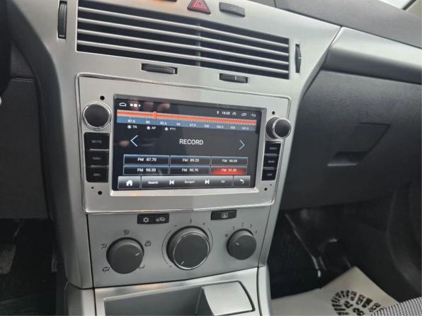 Opel Astra H Рестайлинг с пробегом 2012 года, цена 698 000 рублей, 77447 км, седан, Автокод Объявления