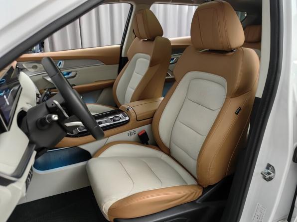 JETOUR X70+ I Рестайлинг с пробегом 2023 года, цена 2 177 000 рублей, 24456 км, внедорожник, Автокод Объявления