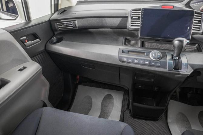 Honda Freed I с пробегом 2010 года, цена 1 149 000 рублей, 164000 км, компактвэн, Автокод Объявления