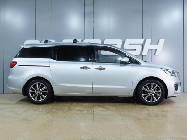 Kia Carnival III с пробегом 2020 года, цена 3 119 000 рублей, 93012 км, минивэн, Автокод Объявления