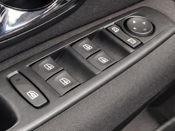 Renault Megane III с пробегом 2012 года, цена 737 000 рублей, 178442 км, хэтчбек, Автокод Объявления