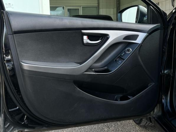 Hyundai Elantra V (MD) Рестайлинг с пробегом 2014 года, цена 1 049 000 рублей, 164453 км, седан, Автокод Объявления