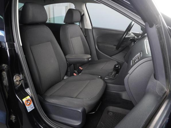 Volkswagen Polo V с пробегом 2011 года, цена 699 000 рублей, 278845 км, седан, Автокод Объявления