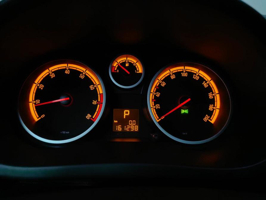 Opel Corsa D Москва  - изображение 16