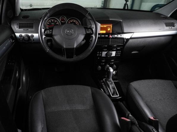 Opel Astra H Рестайлинг с пробегом 2011 года, цена 569 000 рублей, 144203 км, седан, Автокод Объявления