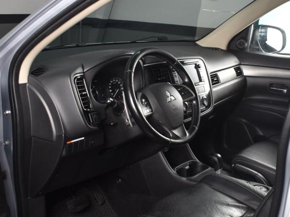 Mitsubishi Outlander III с пробегом 2012 года, цена 1 369 995 рублей, 187179 км, внедорожник, Автокод Объявления
