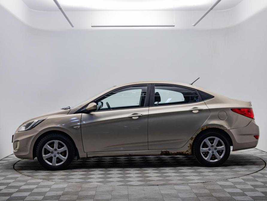 Hyundai Solaris I Москва  - изображение 8