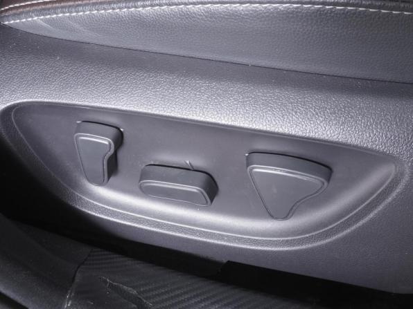 Toyota Yaris Cross с пробегом 2021 года, цена 2 420 000 рублей, 69970 км, внедорожник, Автокод Объявления