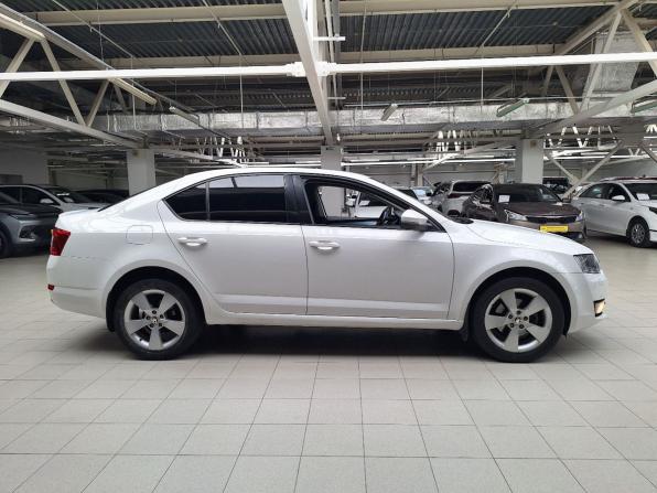 Skoda Octavia III (A7) с пробегом 2014 года, цена 1 000 000 рублей, 254419 км, лифтбек, Автокод Объявления