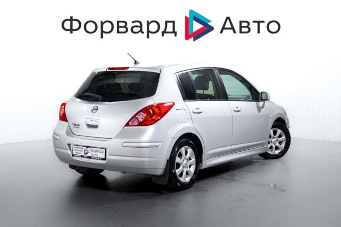 Nissan Tiida I Рестайлинг с пробегом 2011 года, цена 689 000 рублей, 309710 км, хэтчбек, Автокод Объявления