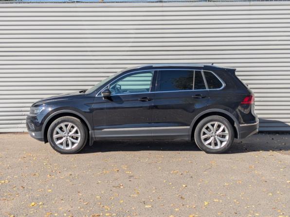 Volkswagen Tiguan II с пробегом 2018 года, цена 2 380 000 рублей, 105348 км, внедорожник, Автокод Объявления