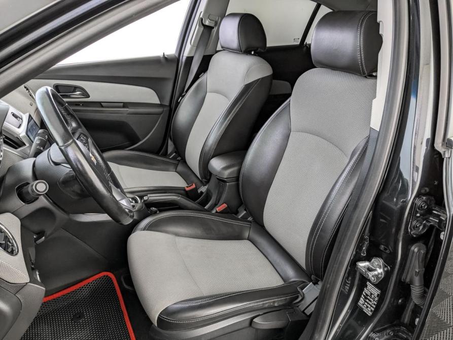 Chevrolet Cruze I Рестайлинг Москва  - изображение 20