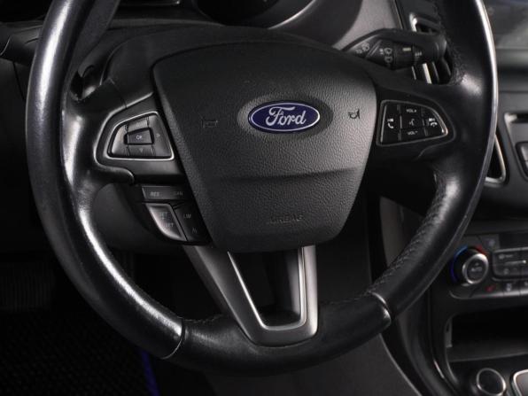 Ford Focus III Рестайлинг с пробегом 2017 года, цена 1 199 000 рублей, 212821 км, седан, Автокод Объявления